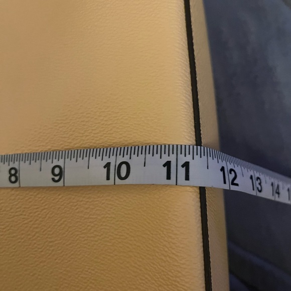 New without tag Kate spade tote - Picture 3 of 8